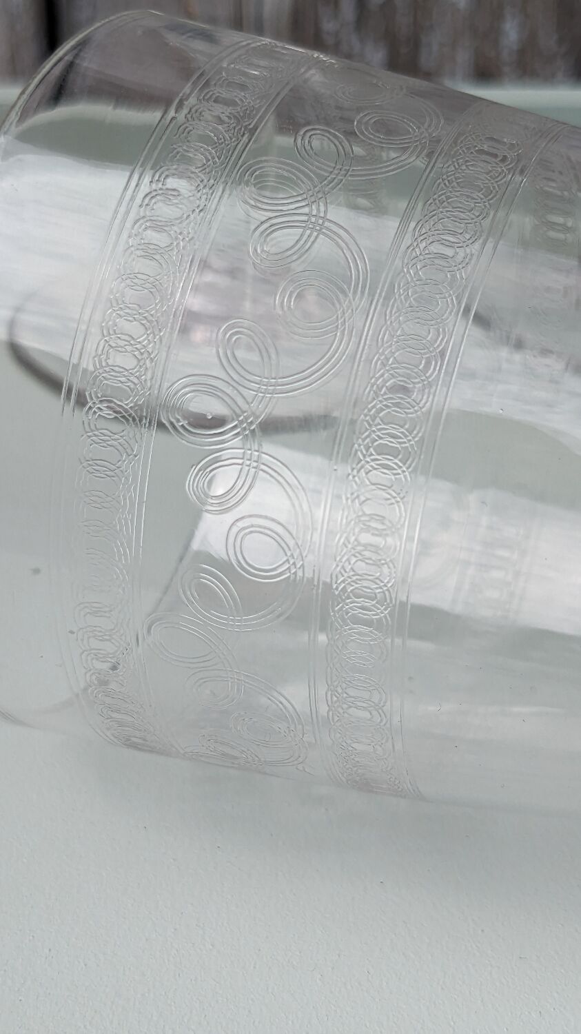 Verres en cristal gravés