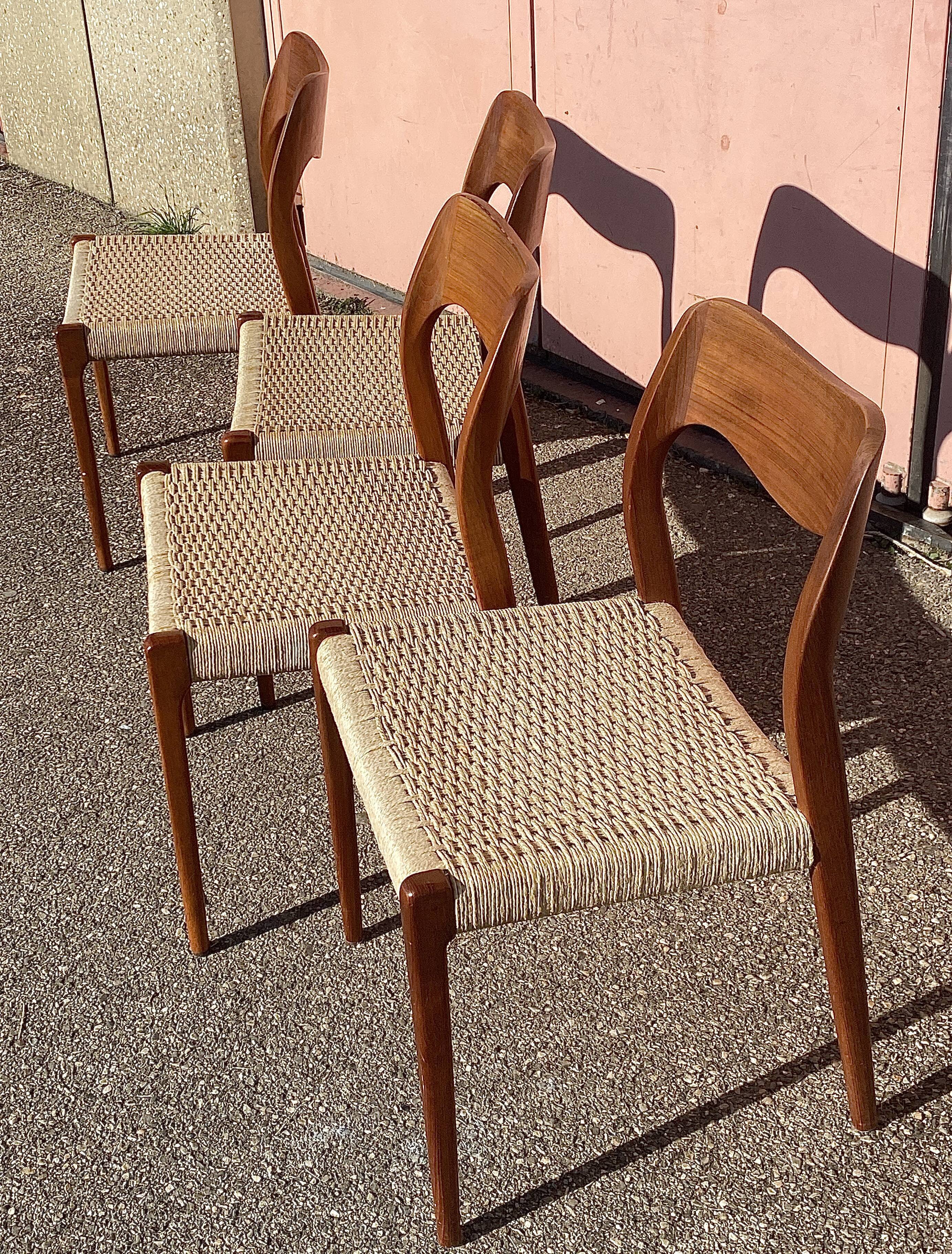 4 chairs série 71 by Niels Otto Moller for j l moller