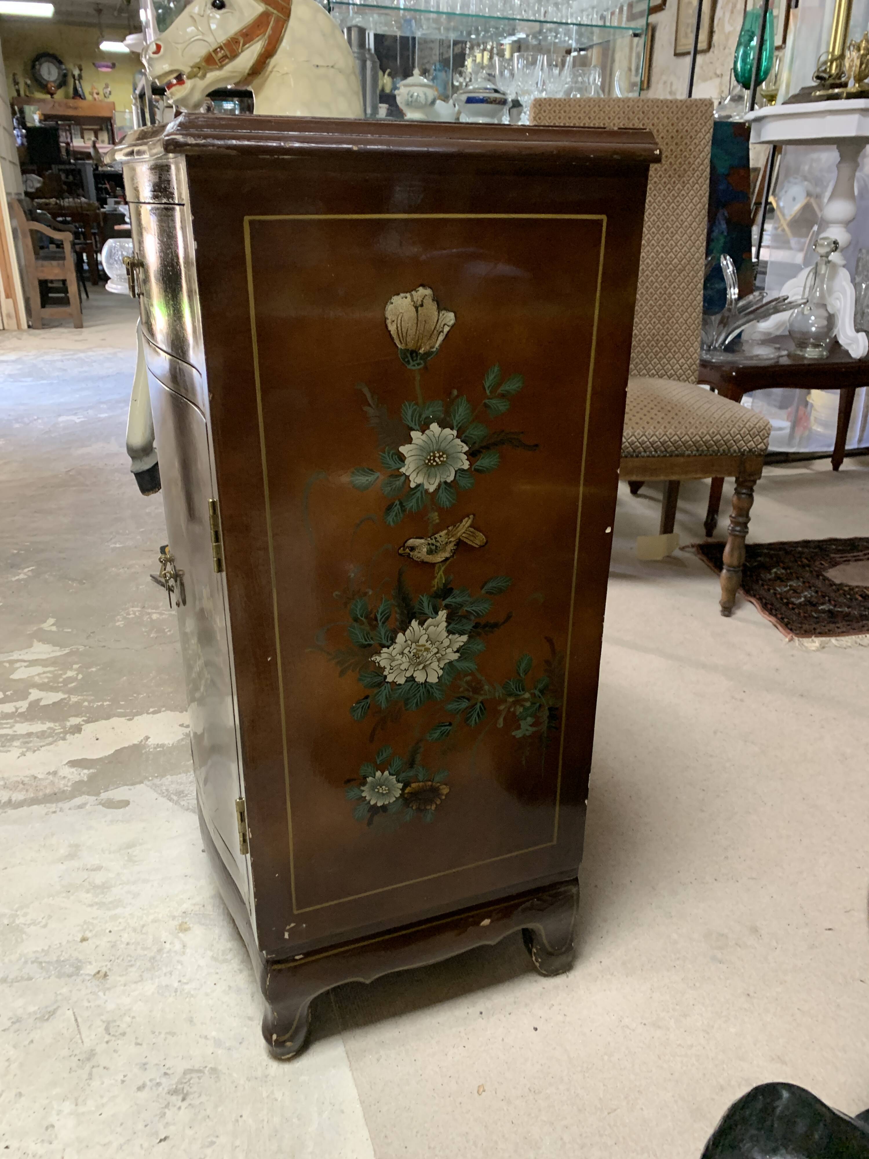 Chinese lacquered chest of drawers