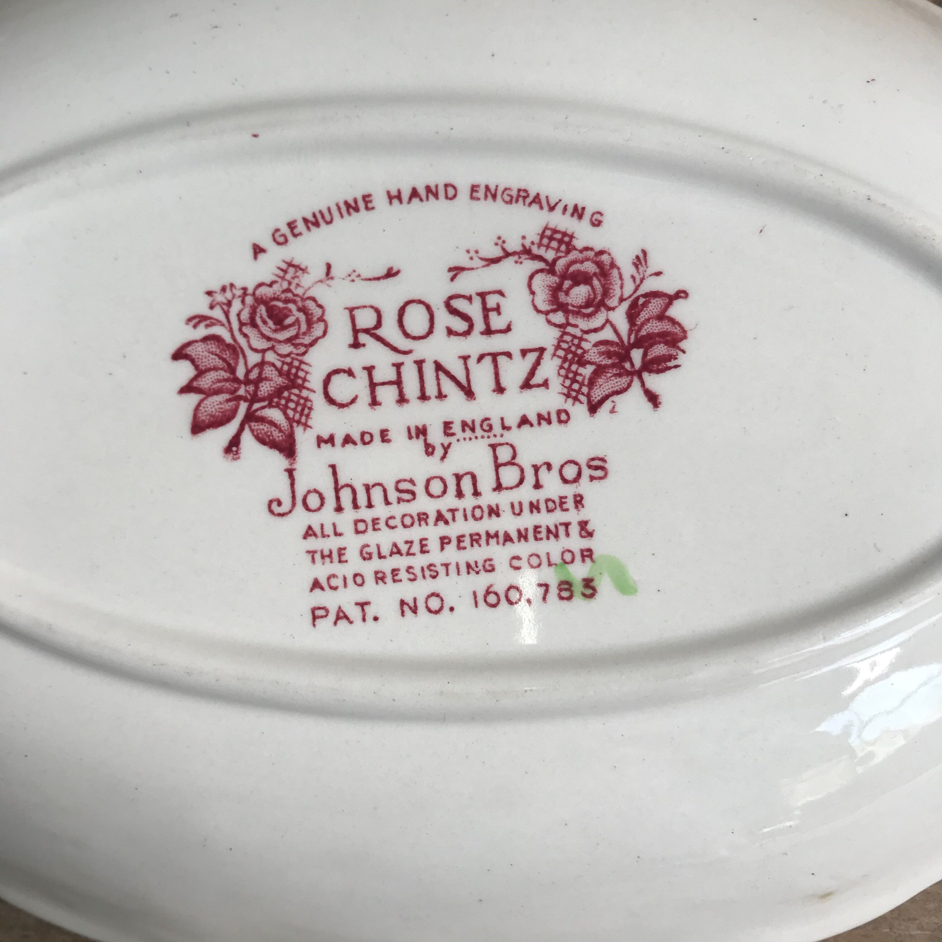 Pair of English earthenware ravines