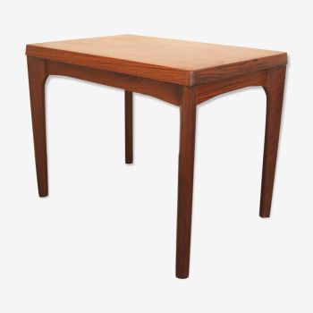 Table d’appoint danoise en teck par Henning Kjarnulf pour Vejle Mobelfabrik