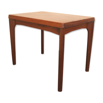 Table d’appoint danoise en teck par Henning Kjarnulf pour Vejle Mobelfabrik