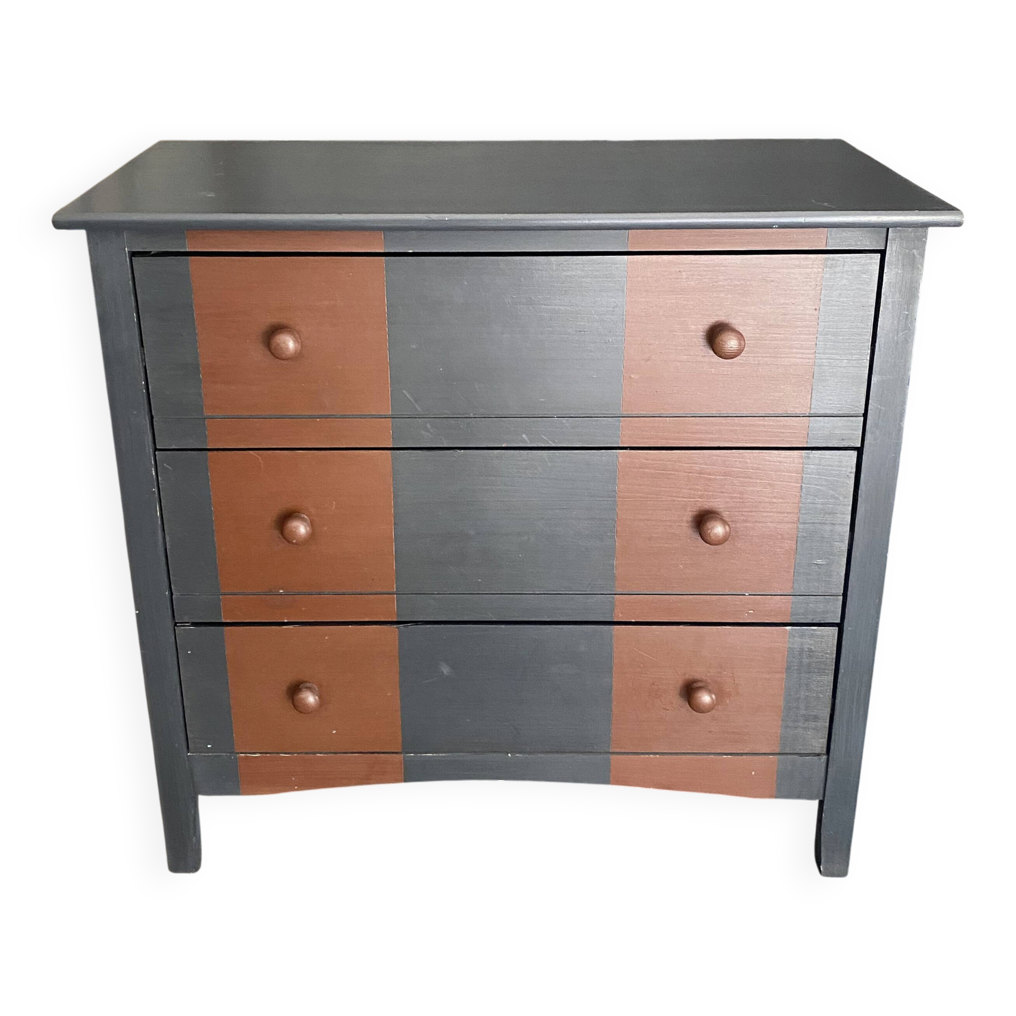 Small two-tone painted chest of drawers