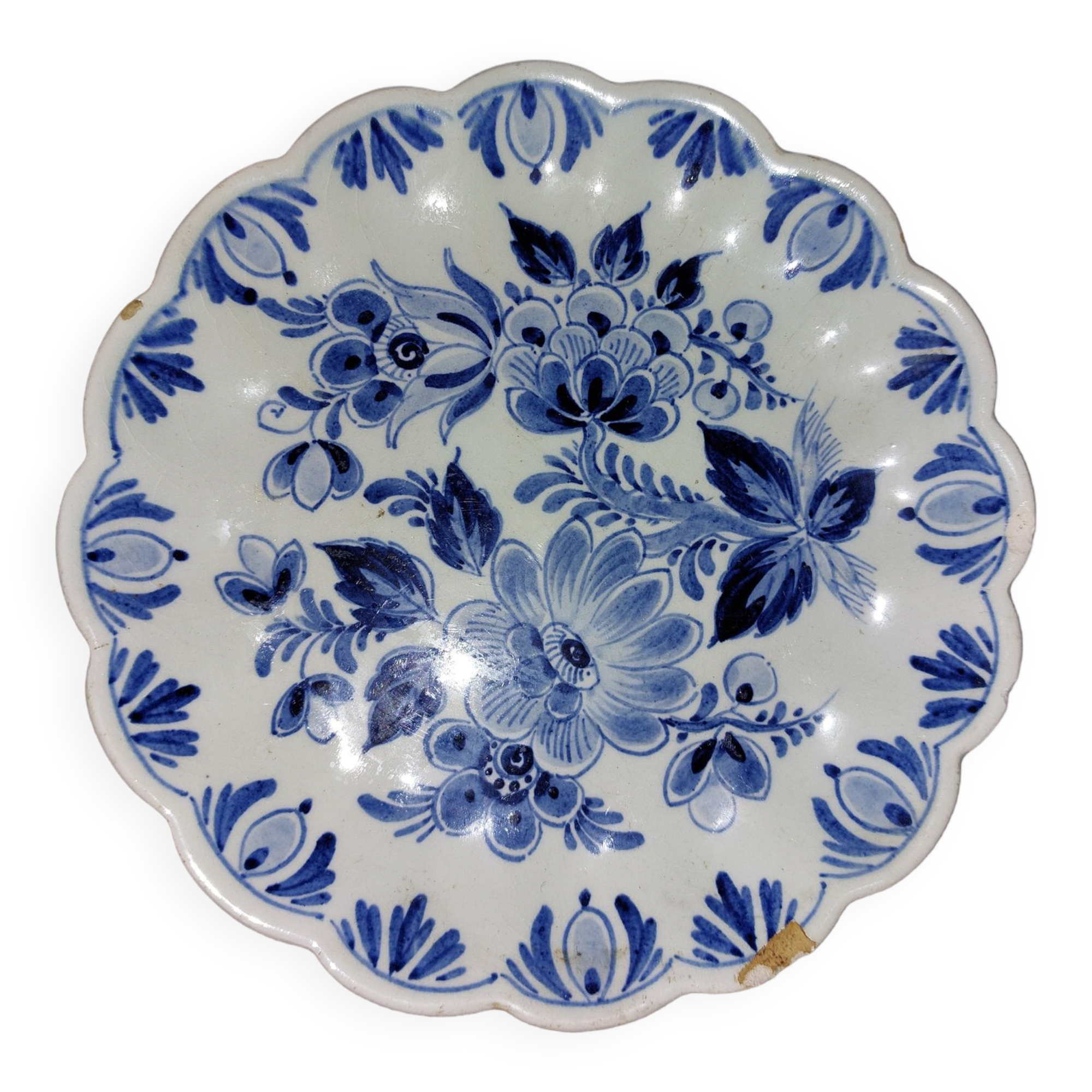 Small decorative plate