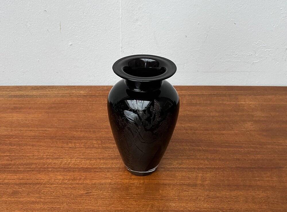 Postmodern black art glass vase by Hans Jürgen Richartz for the Richartz art collection, 1980s.