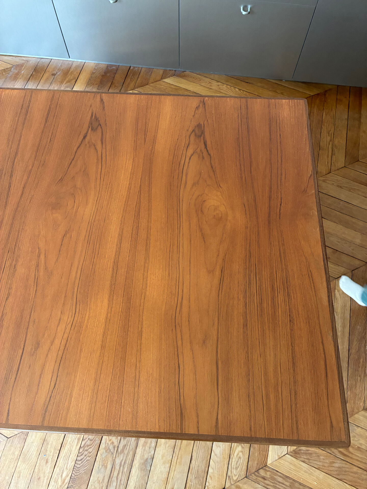 Extendable dining table in teak by Ib Kofod-Larsen