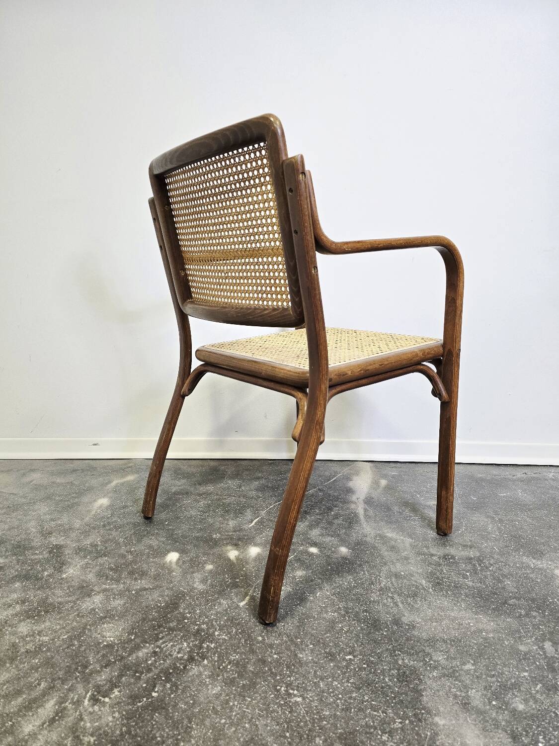 Fauteuil en bois cintré des années 60