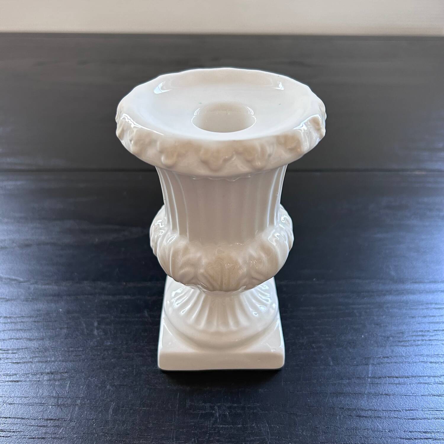 Medici vase-shaped candle holder