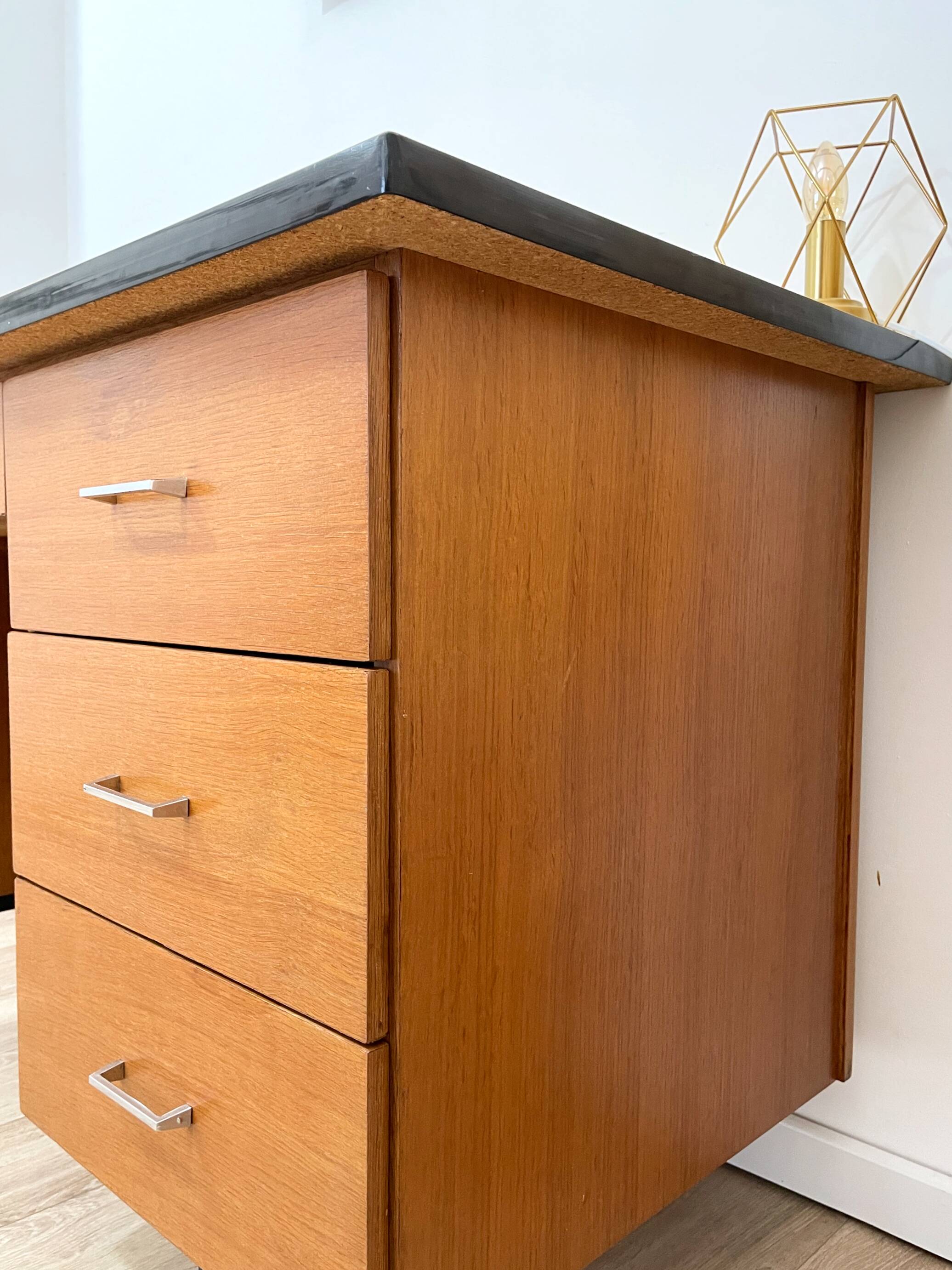 Bureau vintage bois & formica – années 60/70