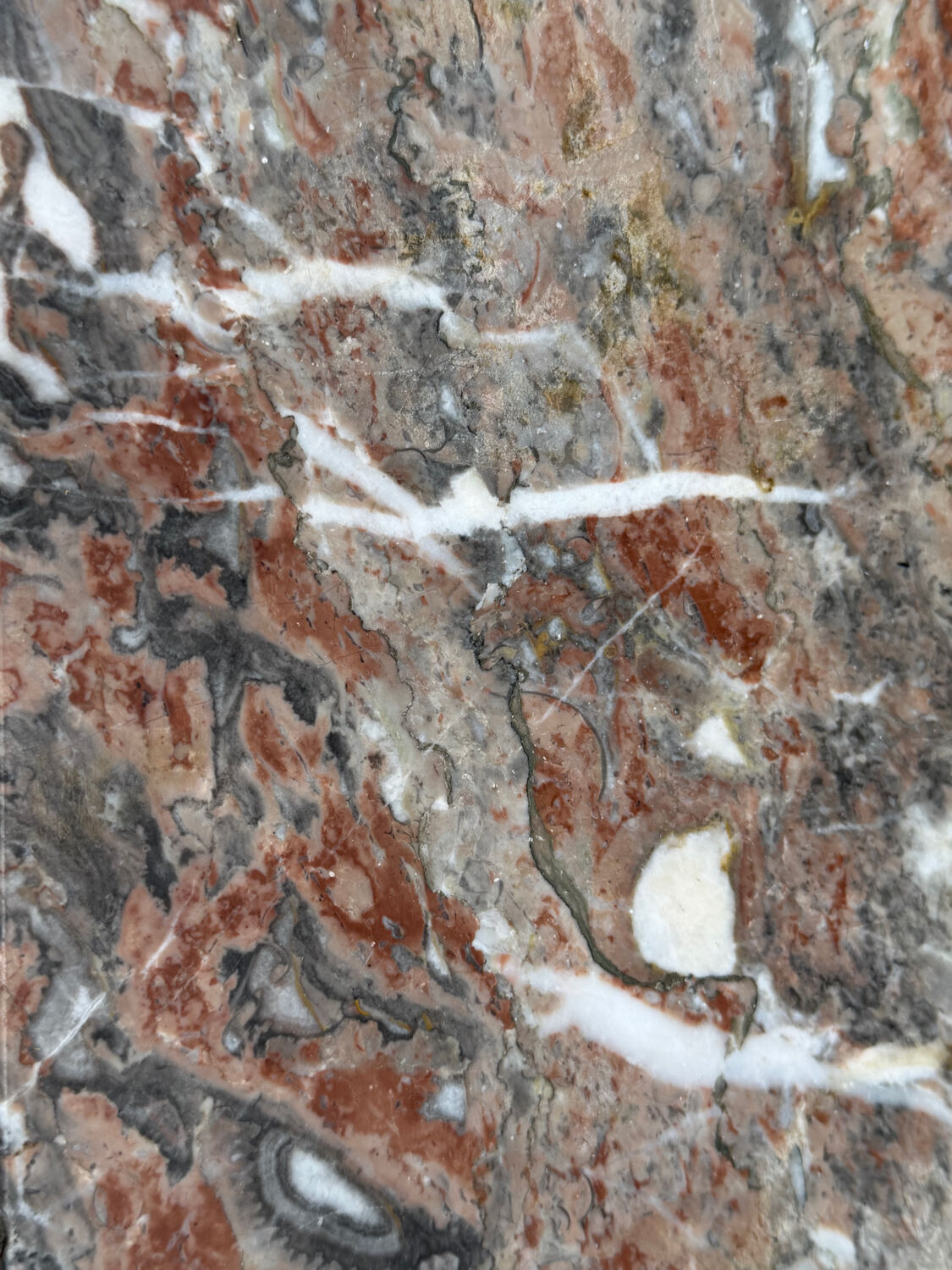 Art Deco Parisian buffet in solid raw oak from the 1930s.