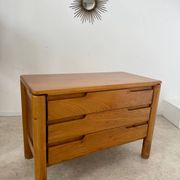 Commode en orme massif Maison Regain, France années 60