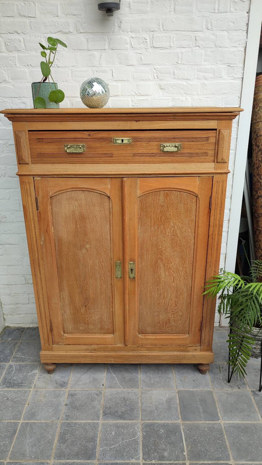 Grand Parisian buffet