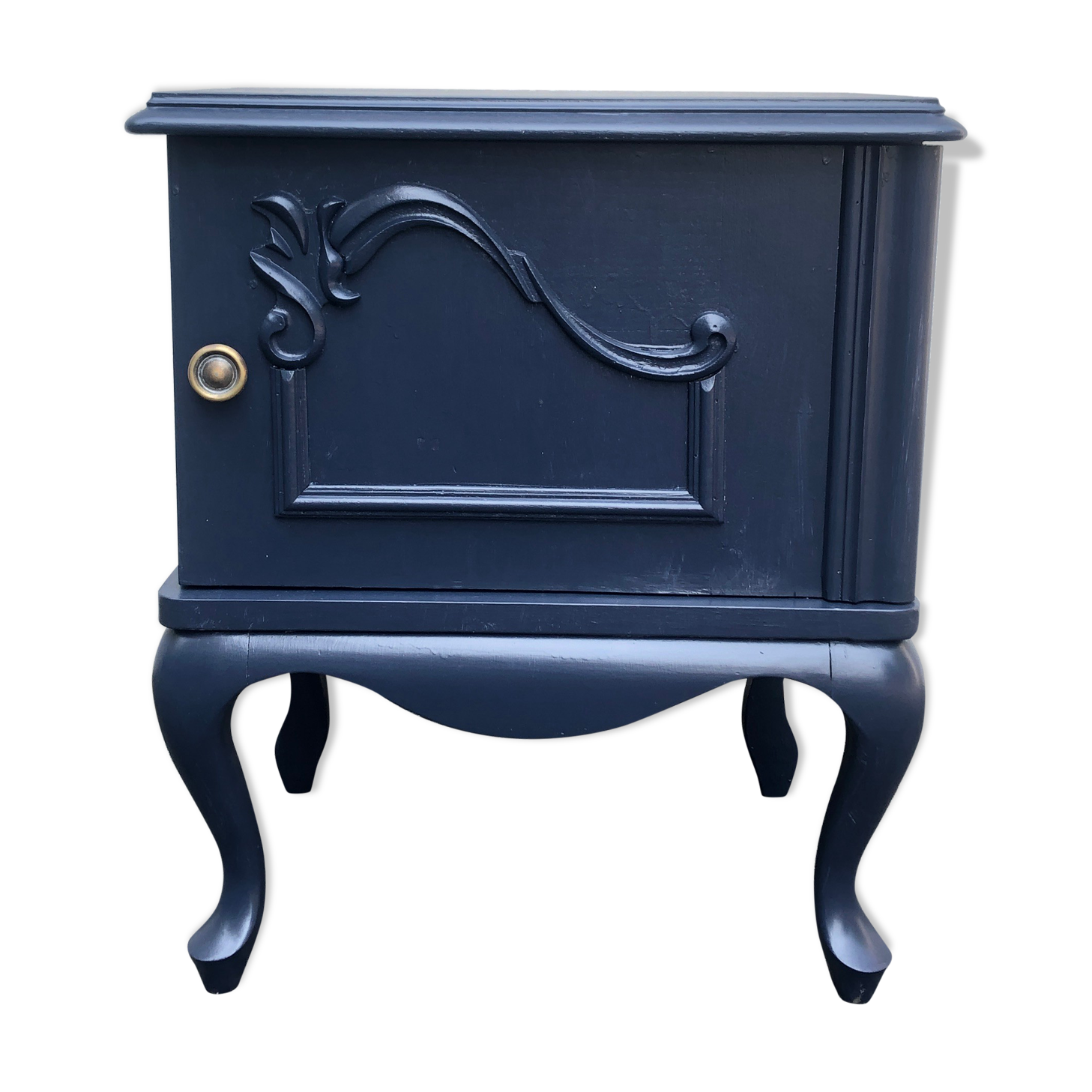 Bedside table