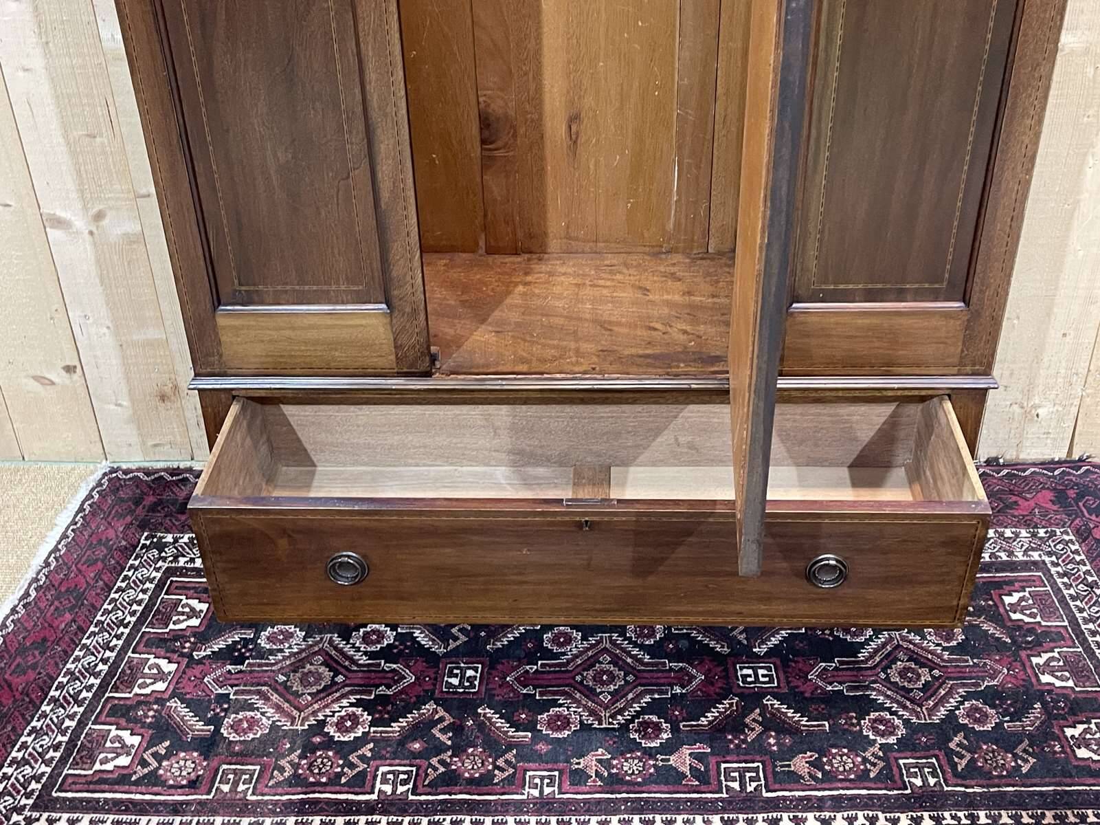 Early 20th century English wardrobe in mahogany