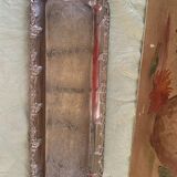 Rectangular metal top in chiseled silver color and vintage grape pattern