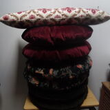 BhV rectangular cushion product made of vintage fabric.
