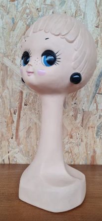 Vintage Twiggy hat head 60s-70s