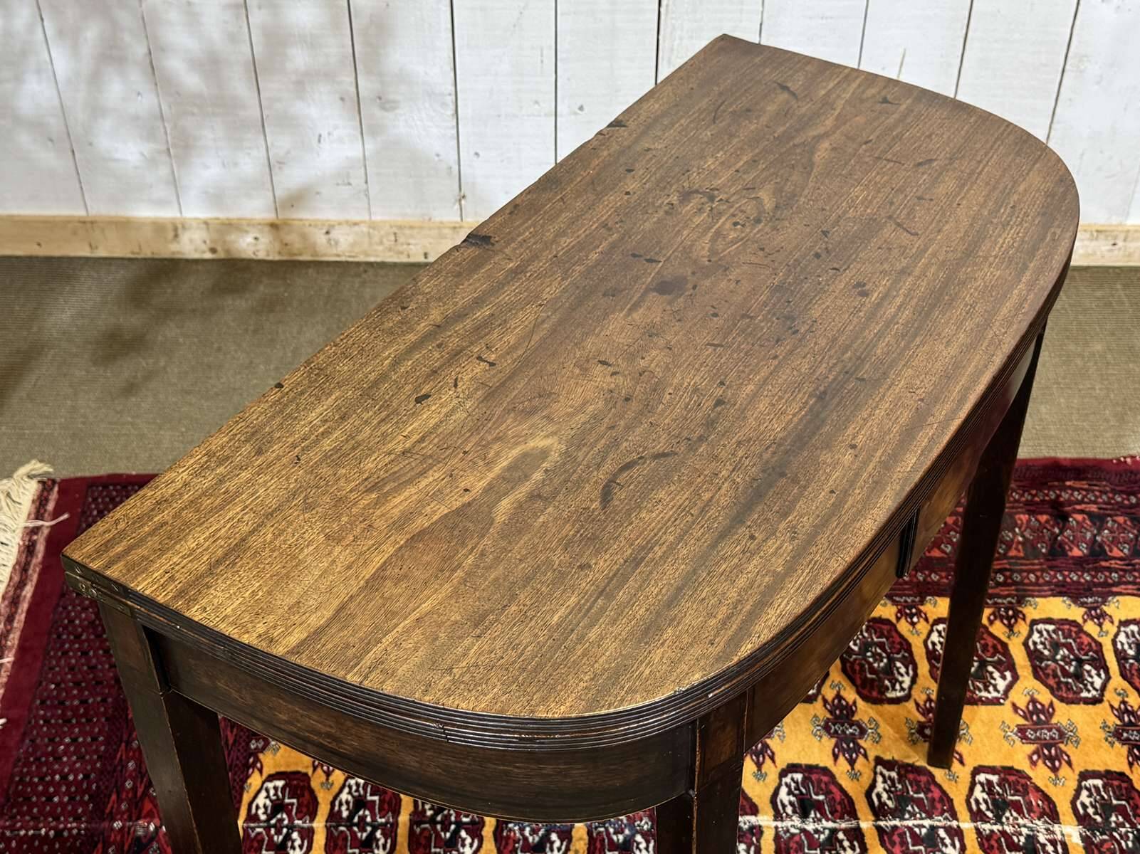 Table console demi lune anglaise en acajou 19ème