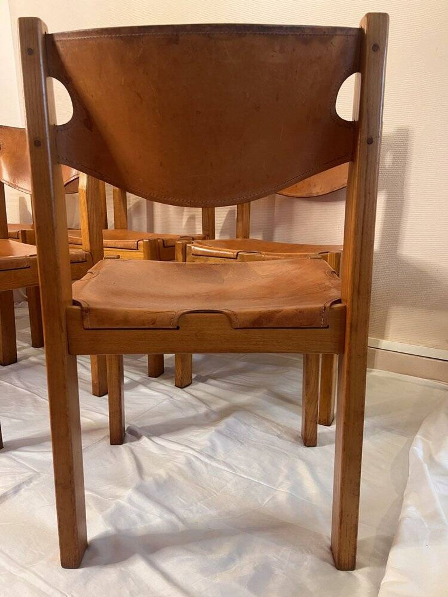 Chaises vintage en orme et cuir par Maison Regain, années 1970, lot de 6