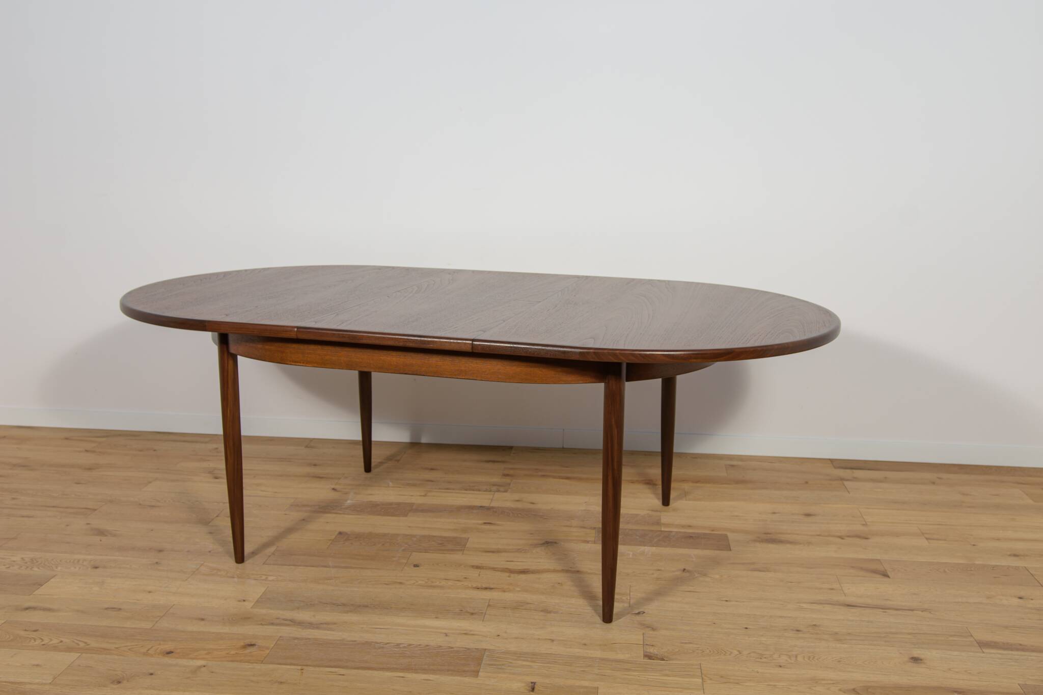 Mid-Century Oval Dining Table in Teak from G-Plan, United Knigdom, 1960s