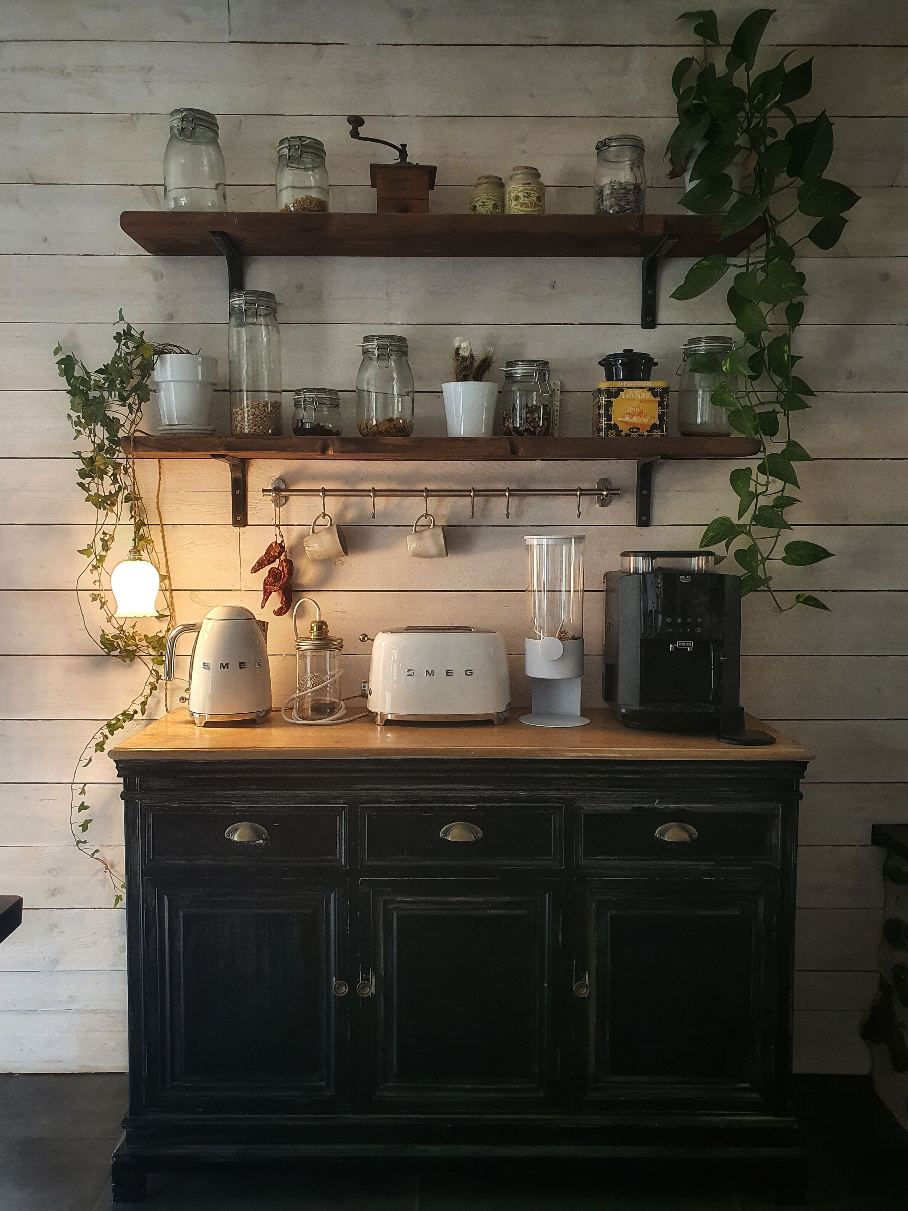 Vintage walking lamp