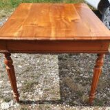 Table or desk with 1 caramel patina drawer