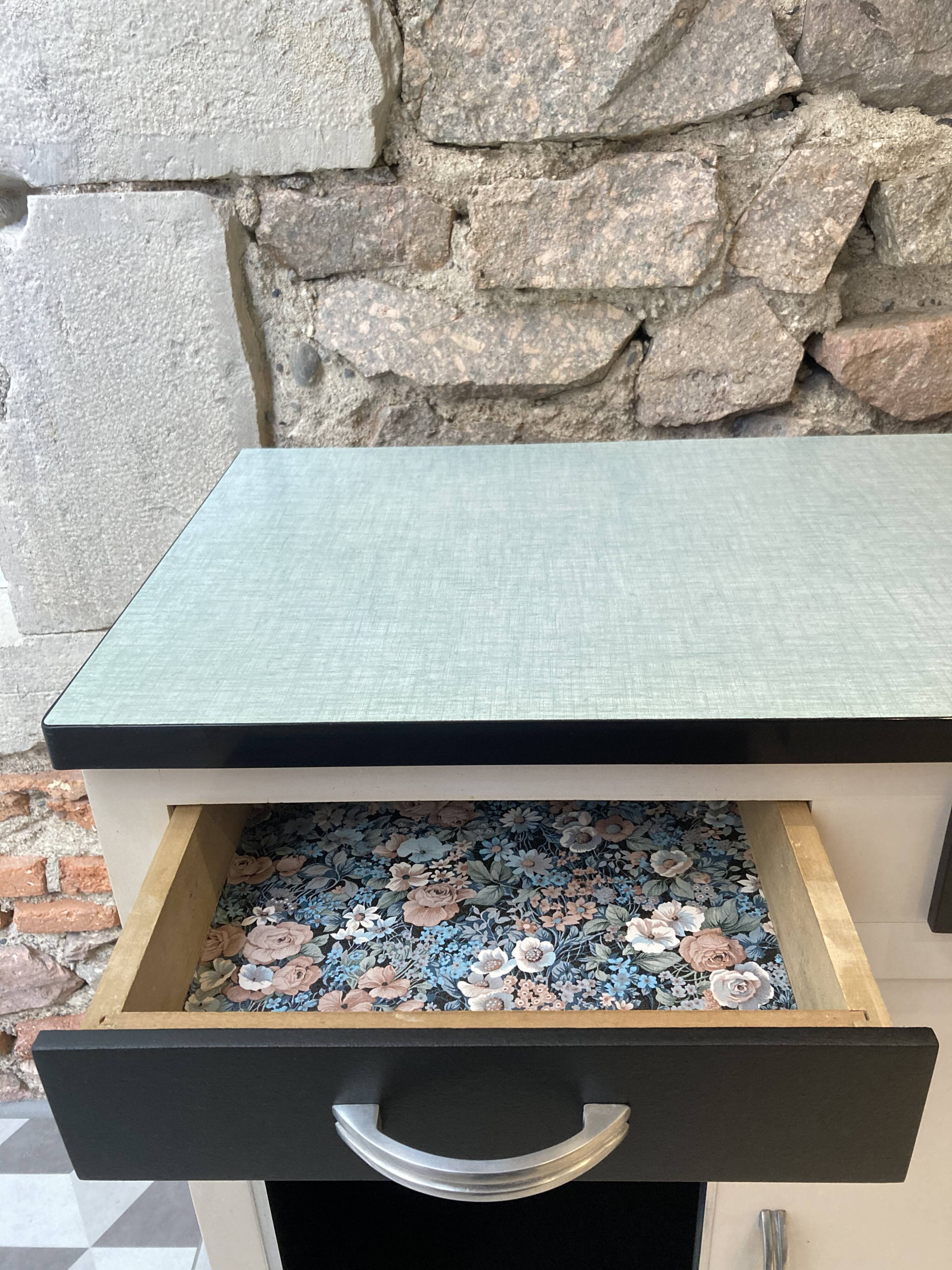 Sideboard sliding doors formica tray