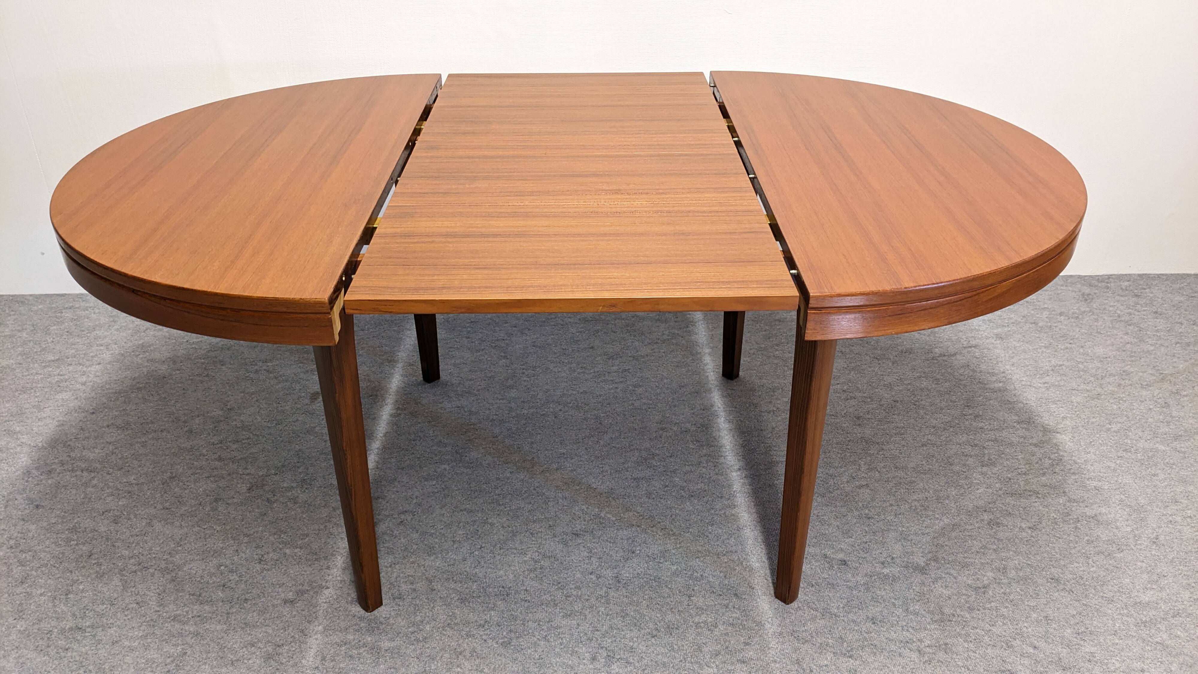 Table ronde extensible scandinave en teck années 60/70