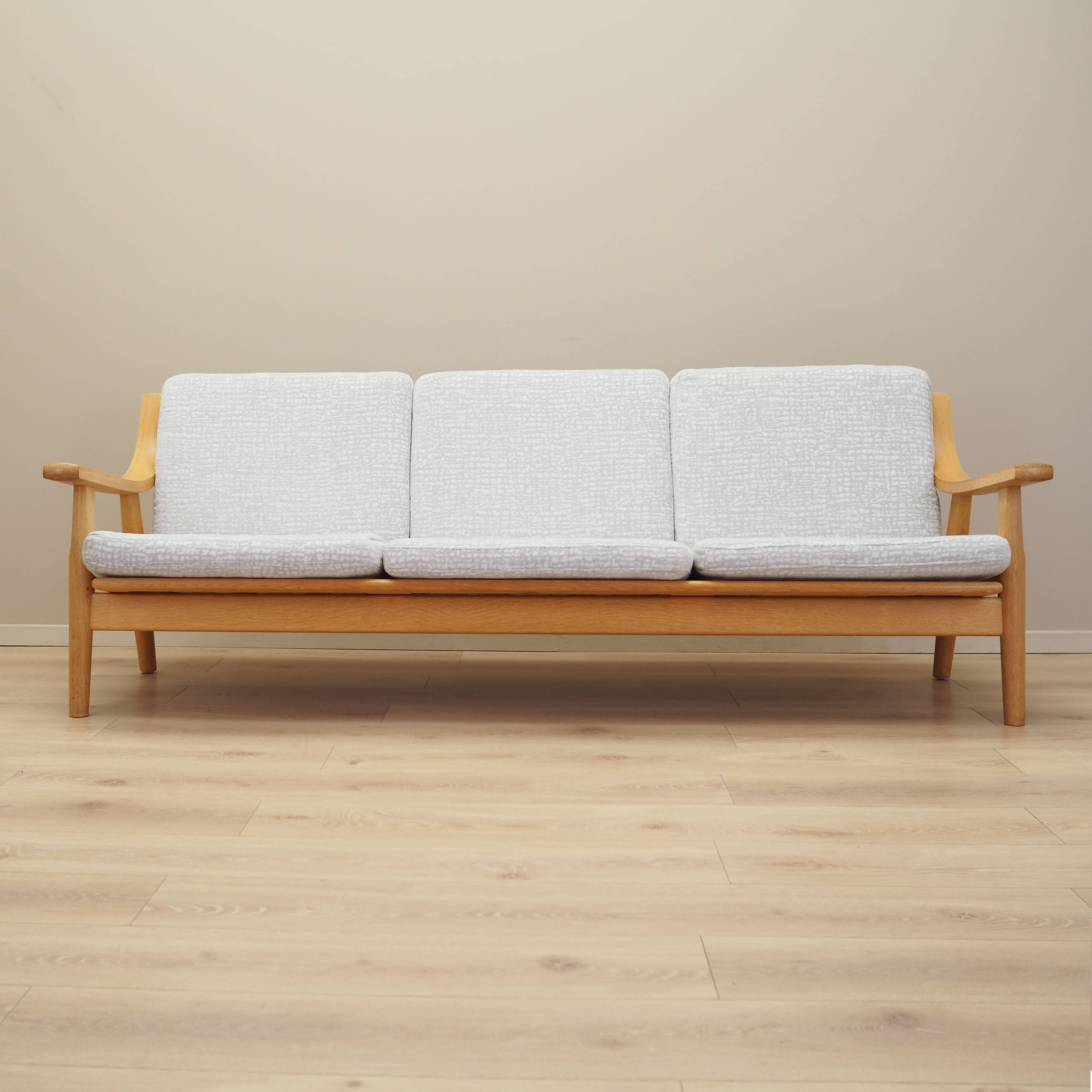 Oak sofa, Danish design, 1960s, designer: Hans J. Wegner, manufacturer: Get