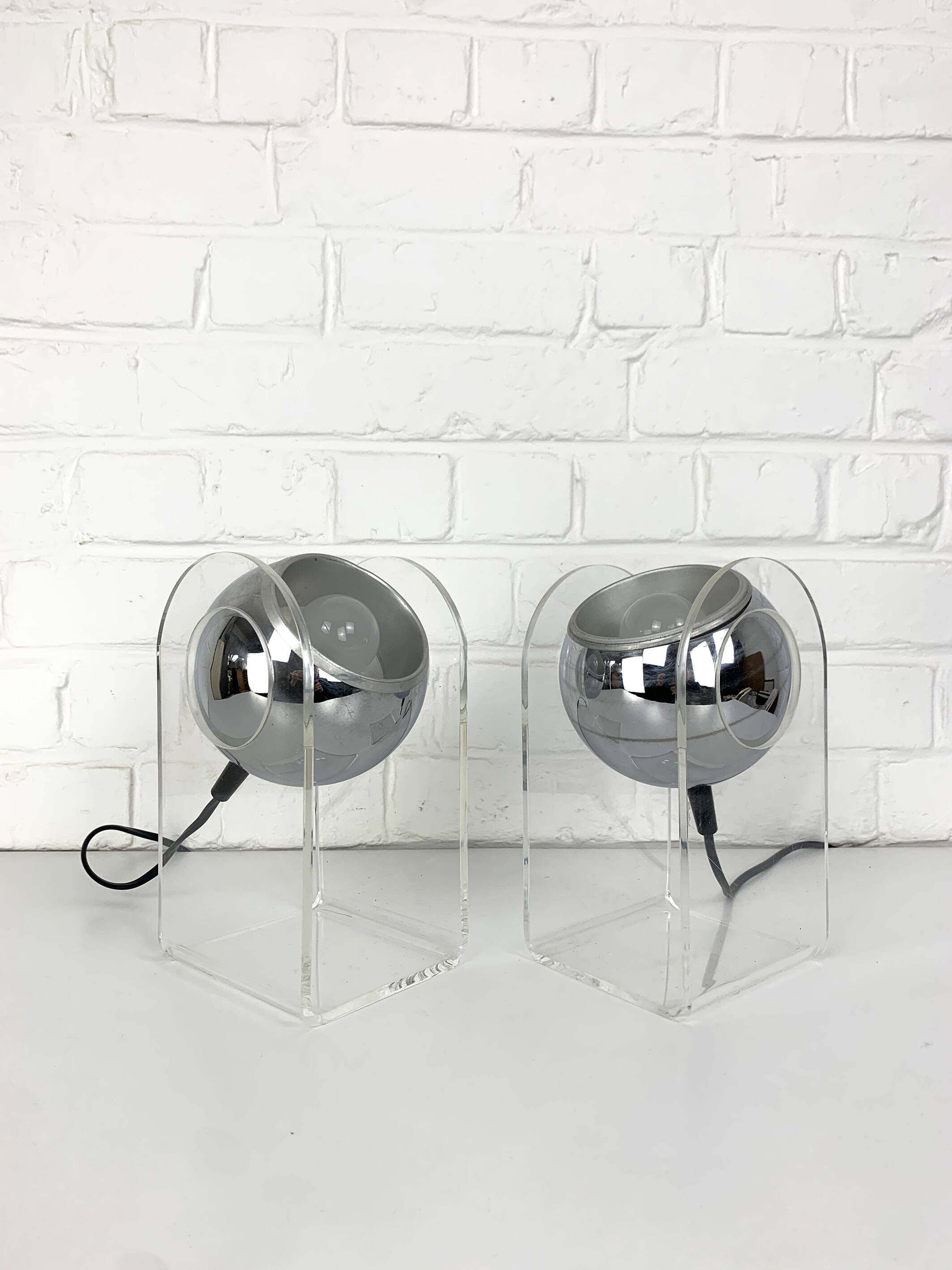 Pair of space age chrome plexiglass sphere table lamps from the 70s