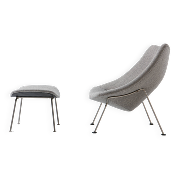 Oyster chair with Ottoman - Pierre Paulin