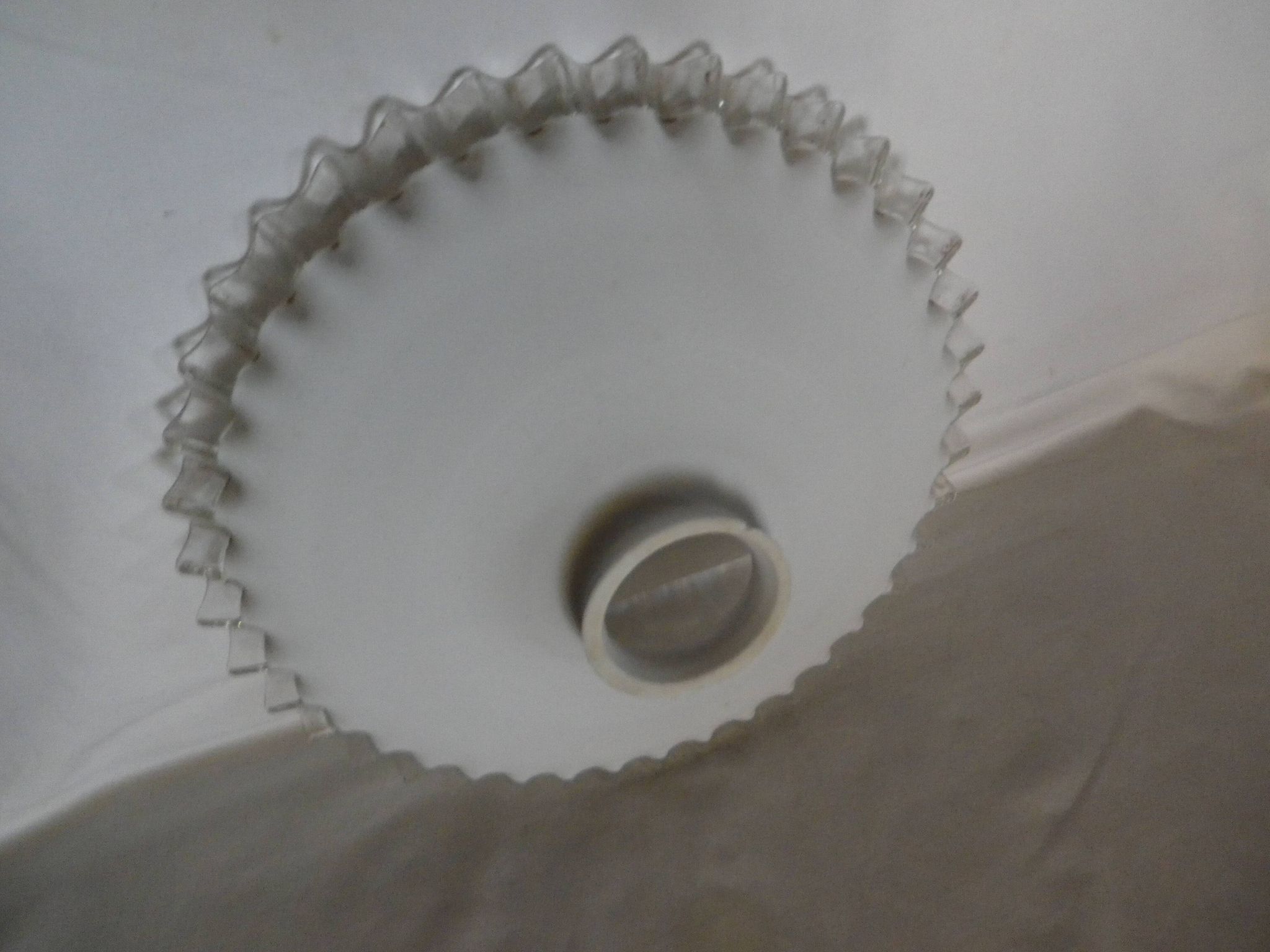 white serrated opaline