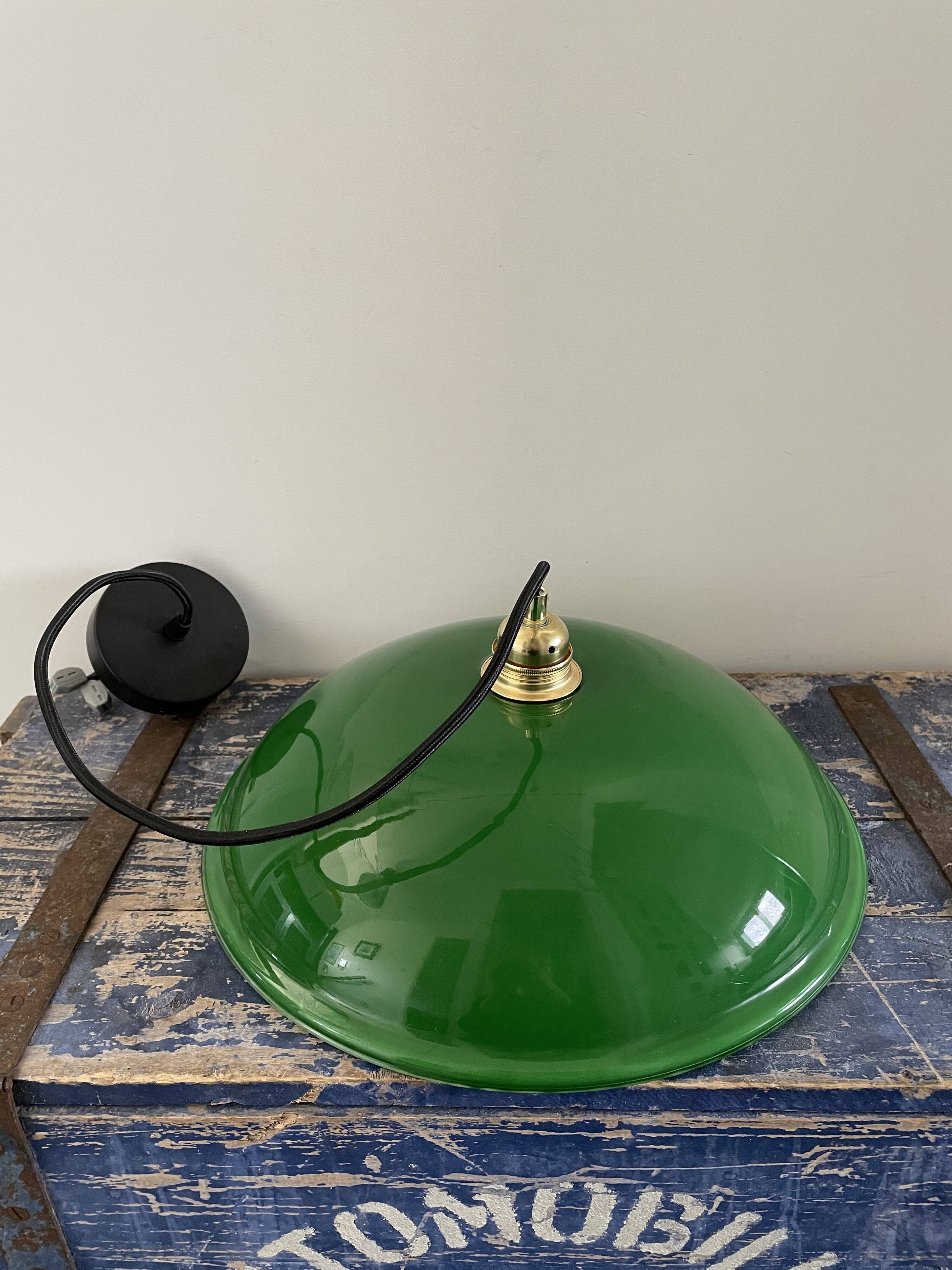 Vintage pendant lamp in electrified green opaline to nine