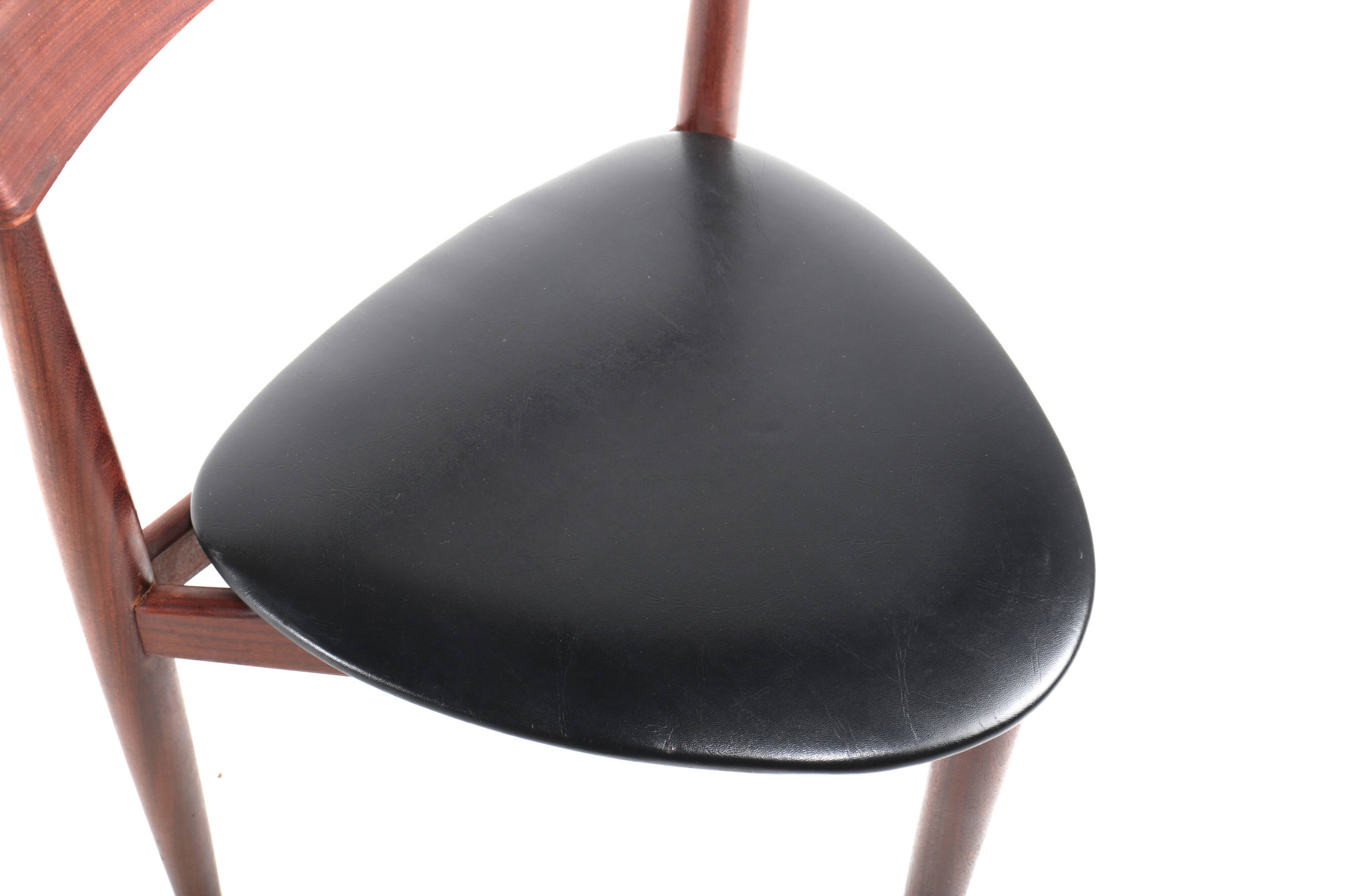 Pair of "Roundette" chairs by Hans Olsen for Frem Rolje, Denmark