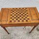 Table a jeux avec plateau a damiers