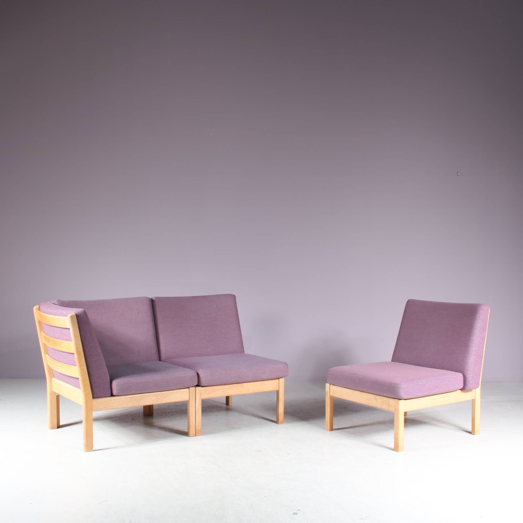 1980s “GE280” Corner sofa by Hans J. Wegner for Getama, Denmark