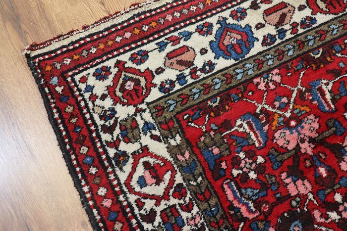 Hand-knotted hamadan carpet Iran 98x195cm