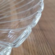 Plat de service en verre