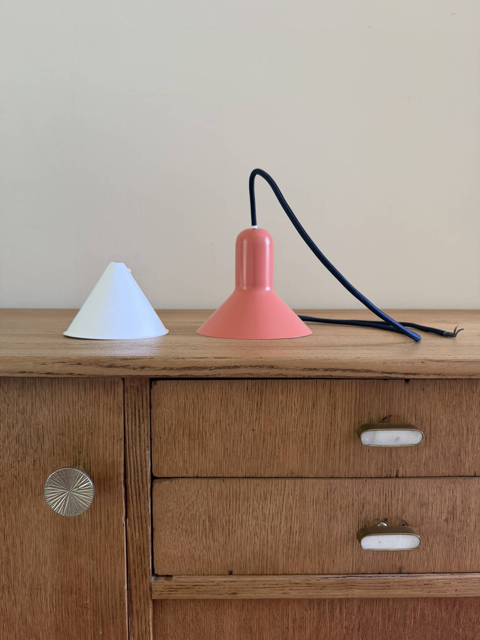 Vintage mini Jeka Metaltryk pendant - Salmon color - Danish design lamp