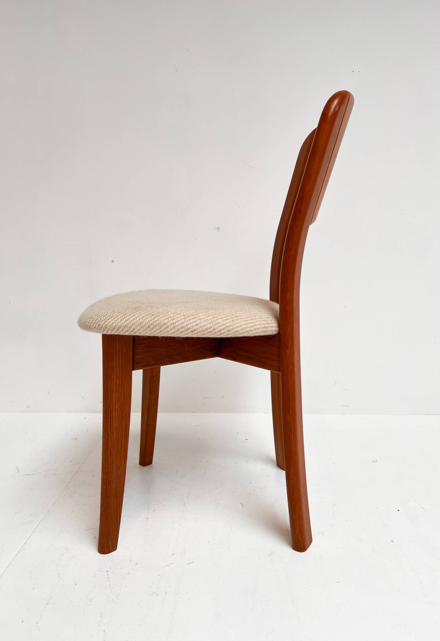 Set of 4 Danish design chairs by Gramrode from the 1970s