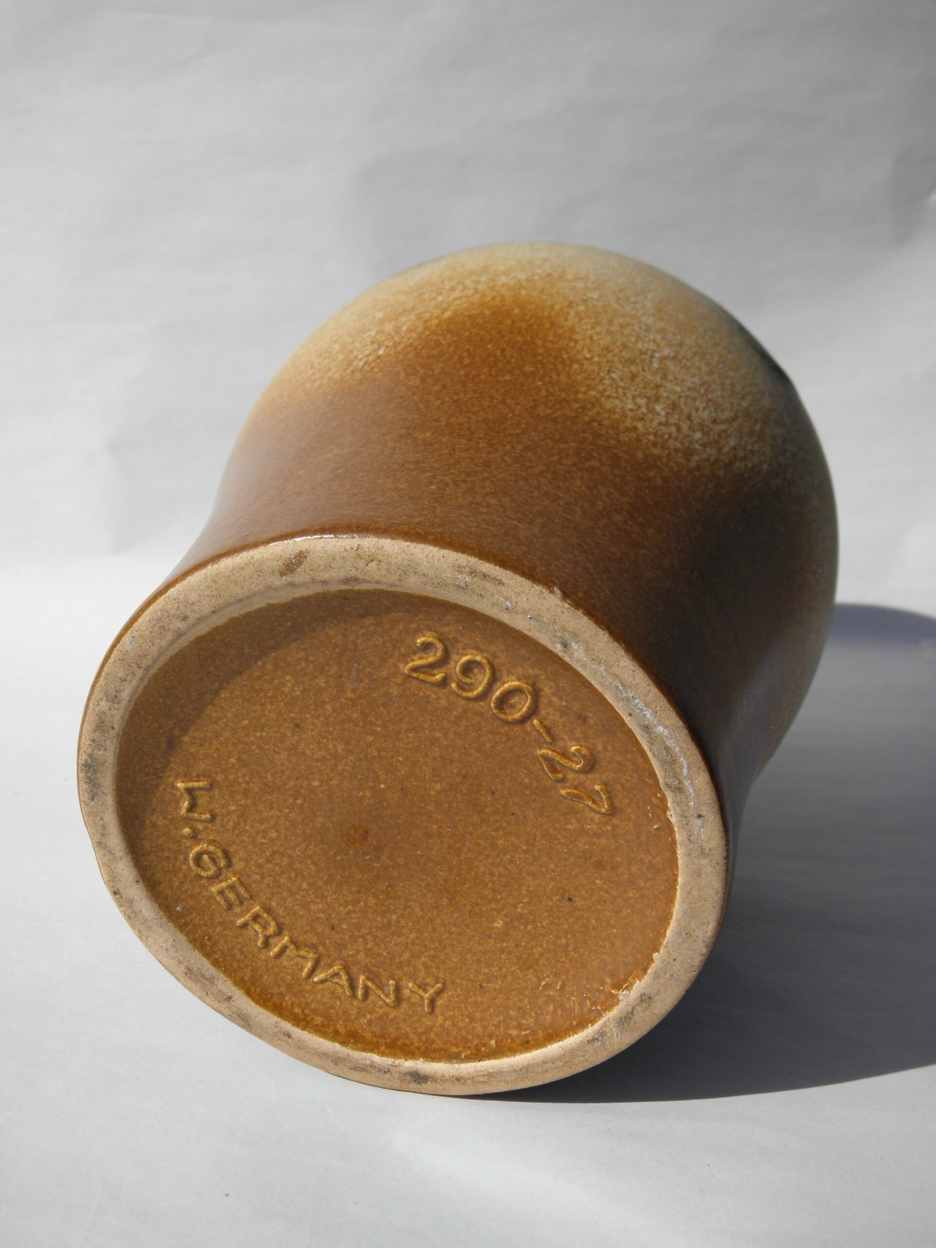 Ceramic vase 27 cm