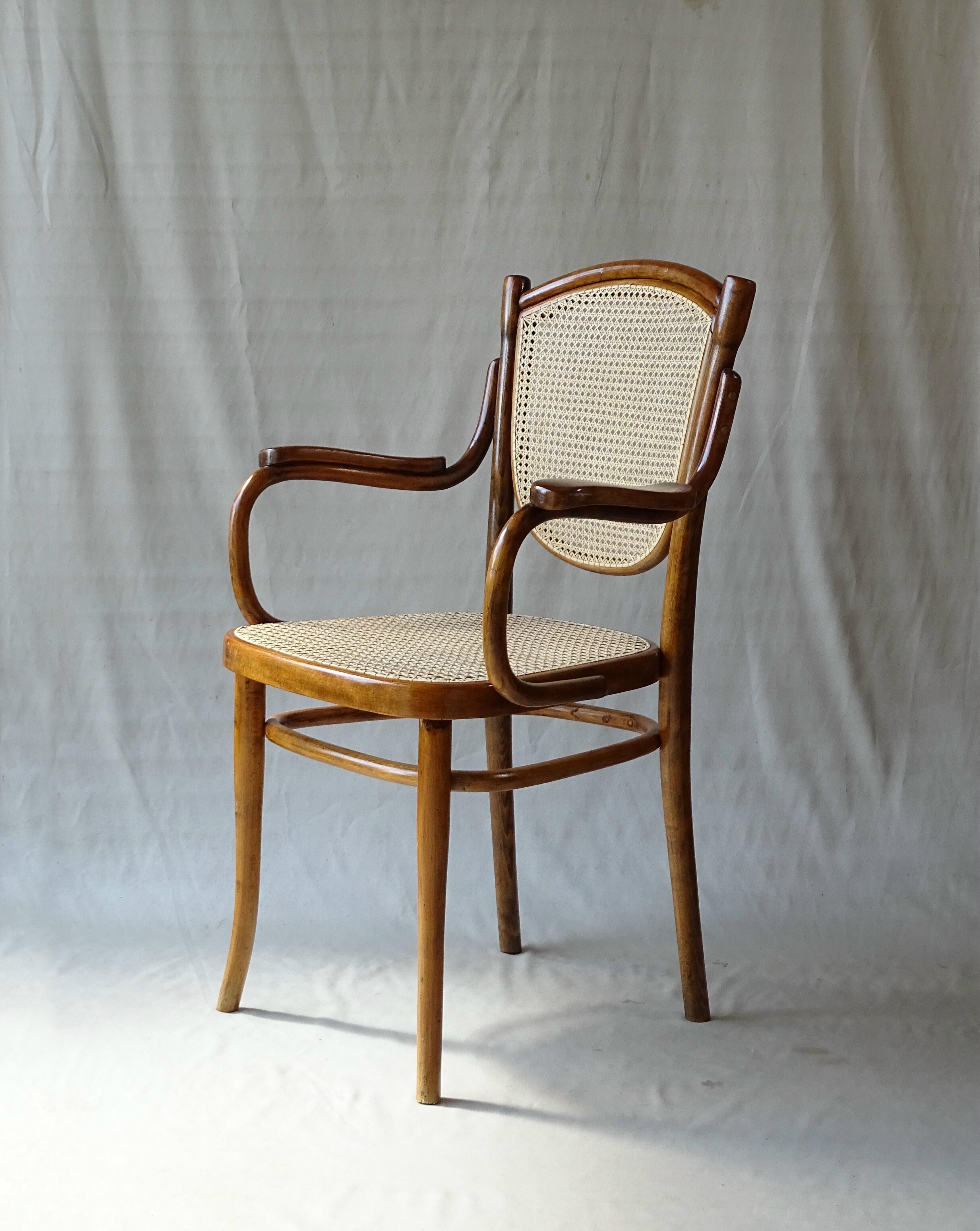 Fauteuil Thonet N°59 vers 1900, cannages neufs