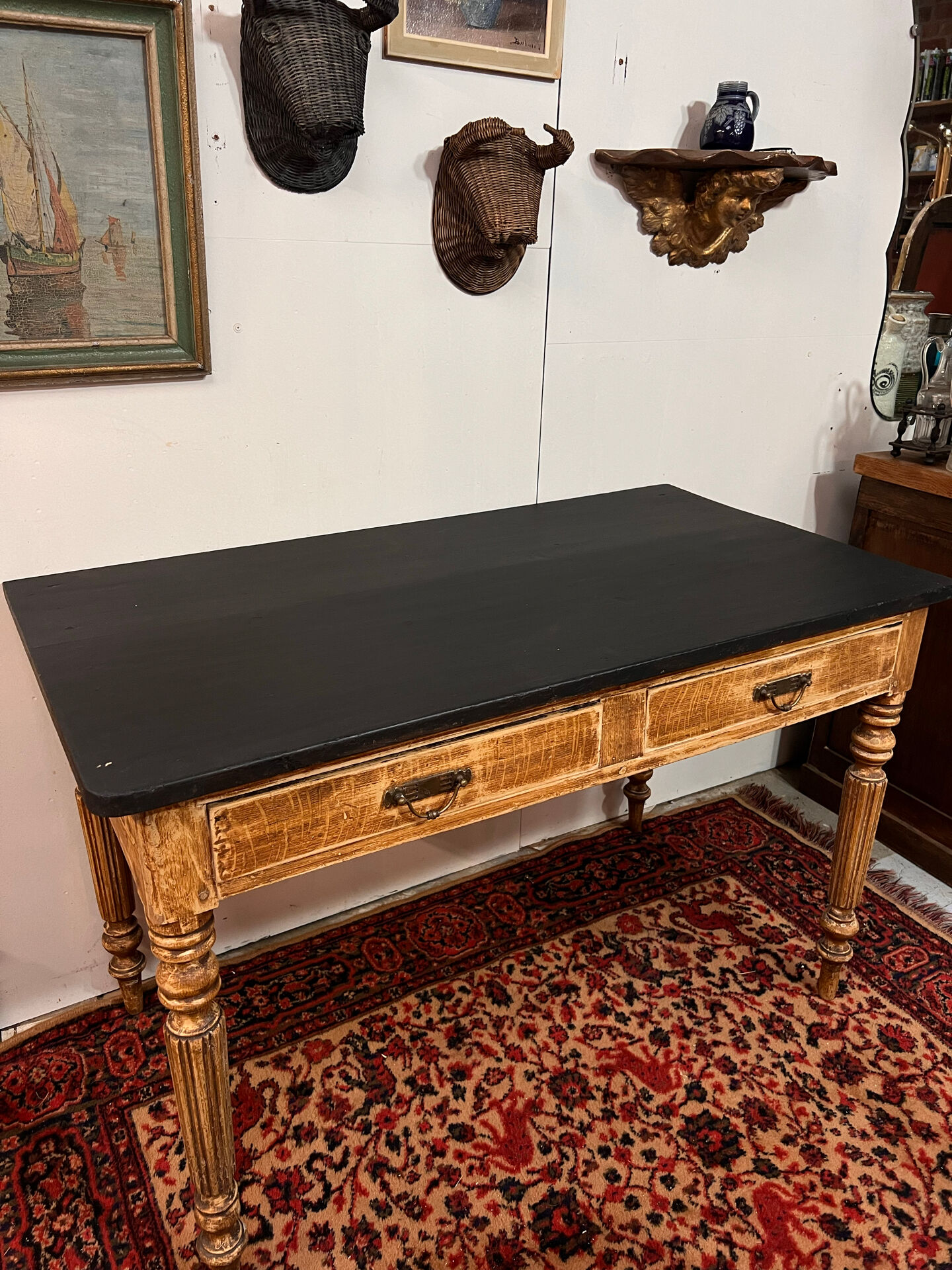 Ancienne table de cuisine en sapin