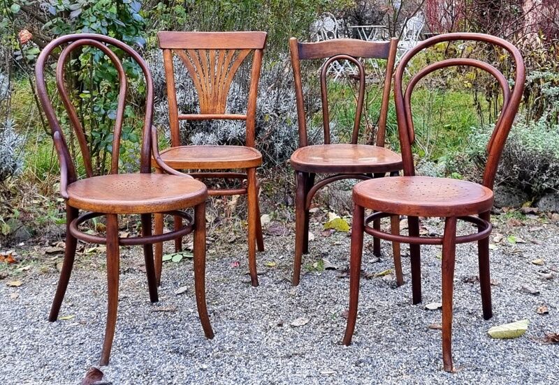 Lot 4 chaises bistrot début XXe