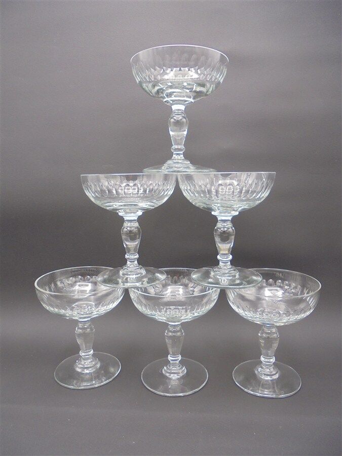 6 champagne cups