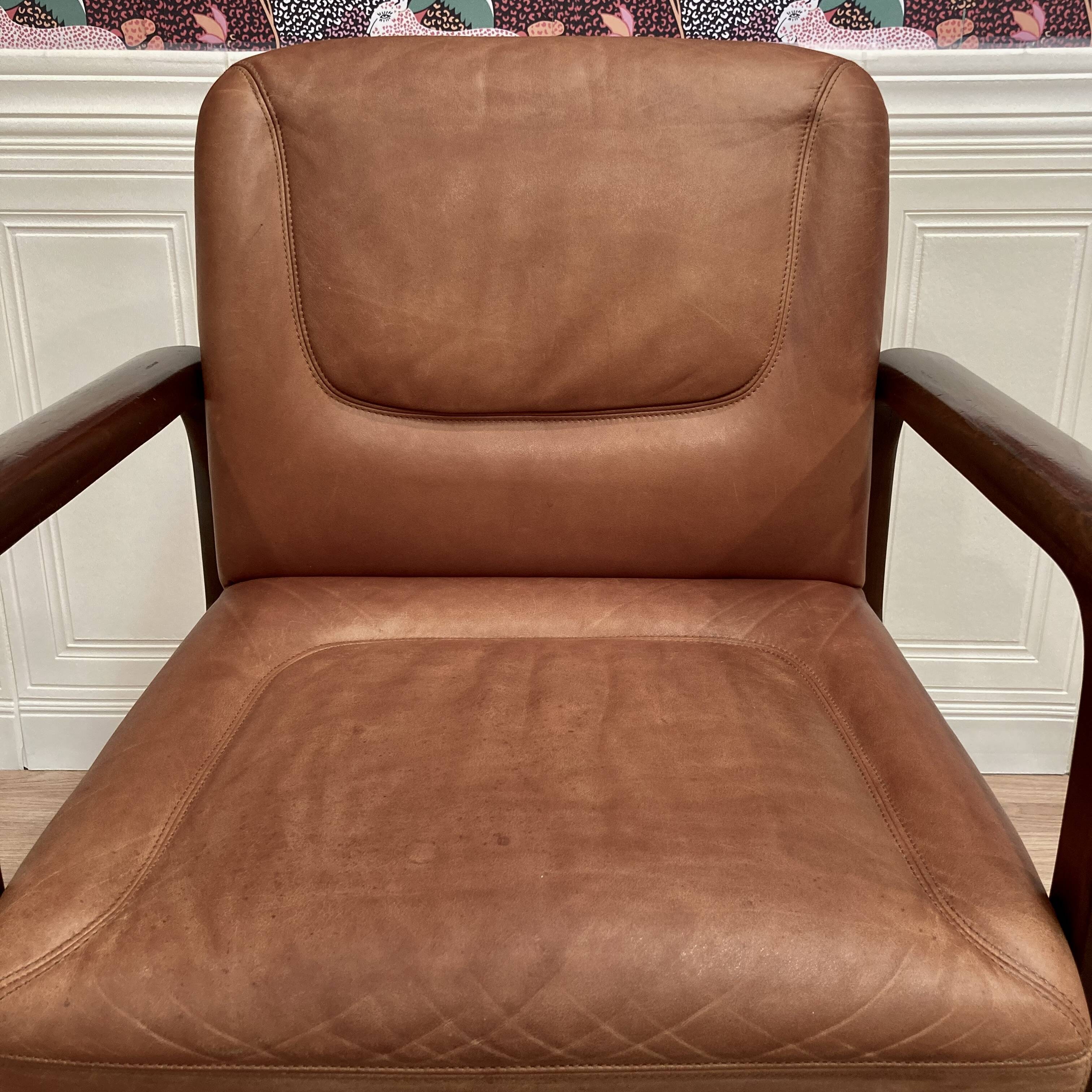 Fauteuil cuir "design 1960".