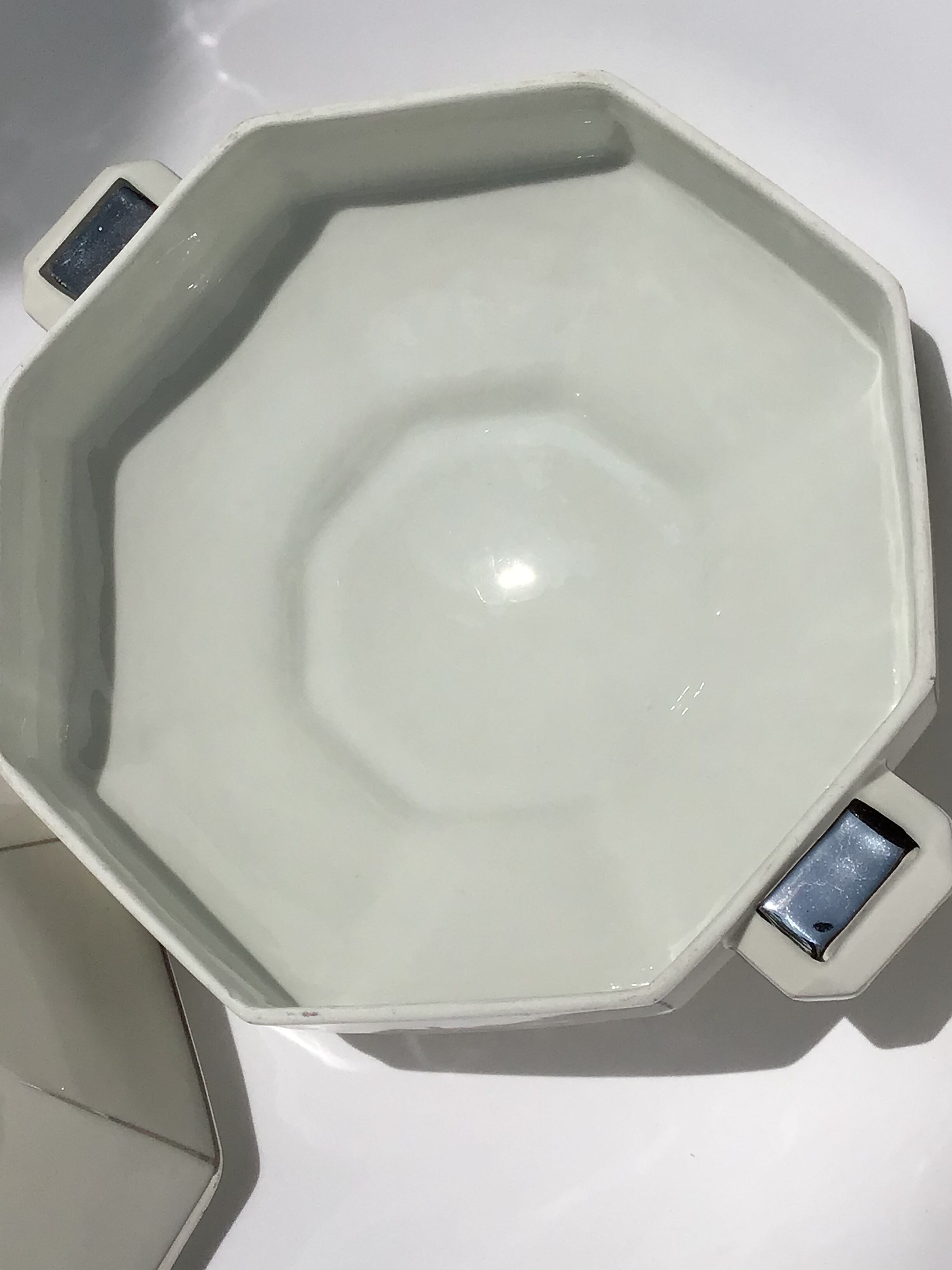 Art Deco soup tureen octagonal porcelain white silver net