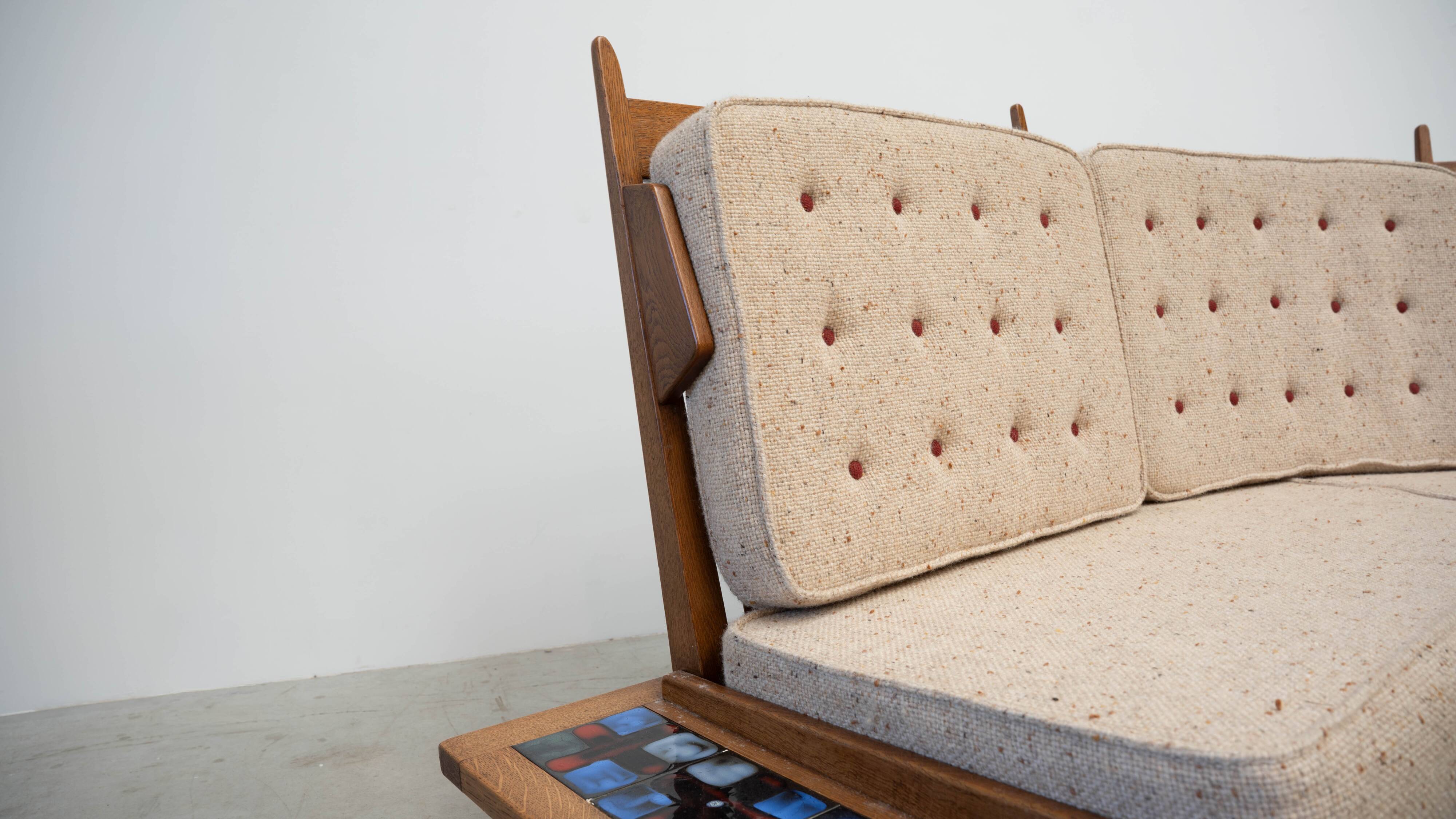 Curved sofa by Guillerme et Chambron for Votre Maison