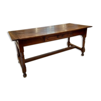Farm table