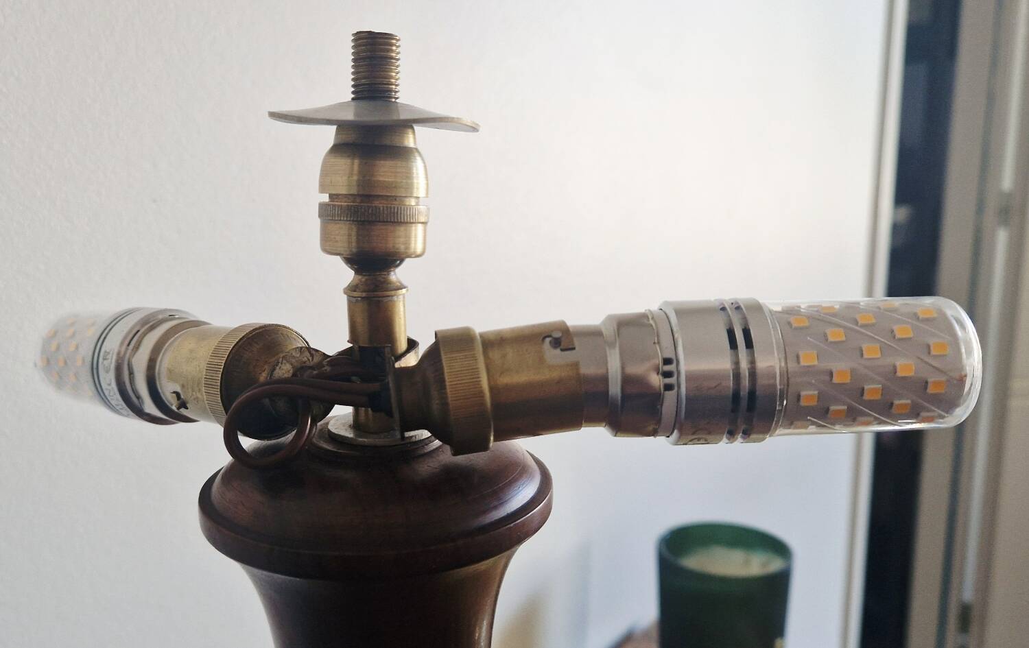 Art Deco style articulated lamp - Wood and brass - 1930s period